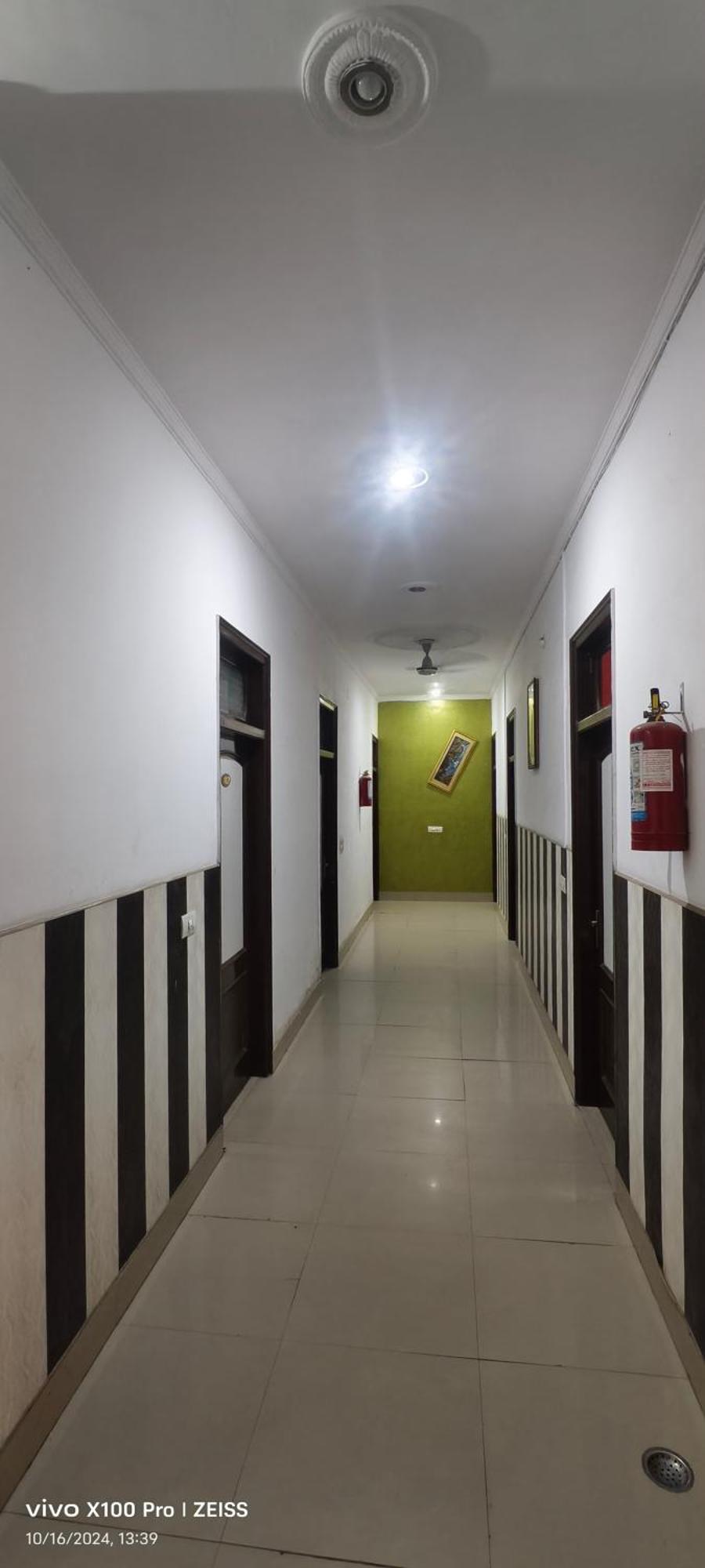Surya Hotel Sirsa エクステリア 写真
